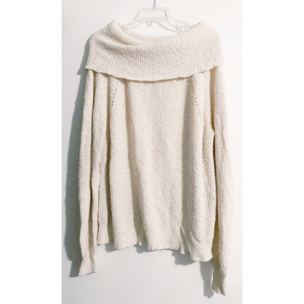 Free People Cream Sweater - Crew Neck